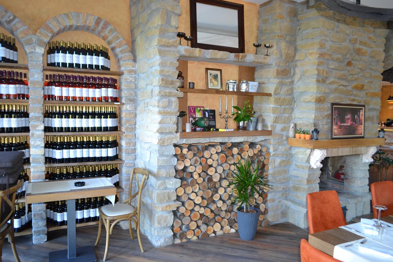 Garni Hotel Chicha - Winery Skrbic Beograd Eksteriør billede